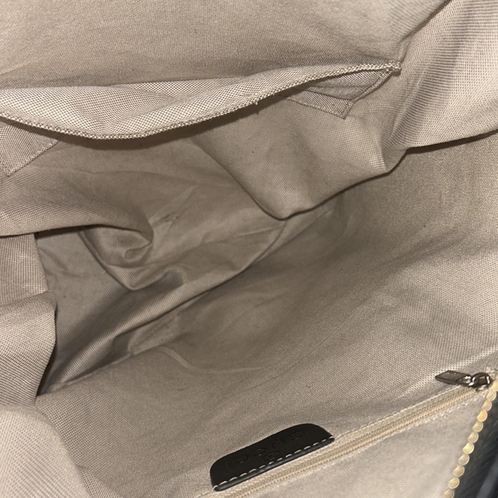backpack - Picture 10 of 10